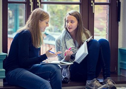 Studierende im Hörsaal