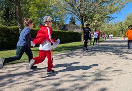 Alle Kinder der Schulen liefen mit - jedes in seinem Tempo.